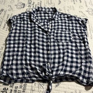 Woman’s short sleeve blouse not new no tags color blue and white size large